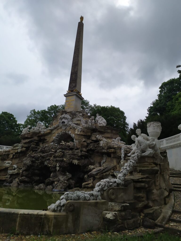 obelisk